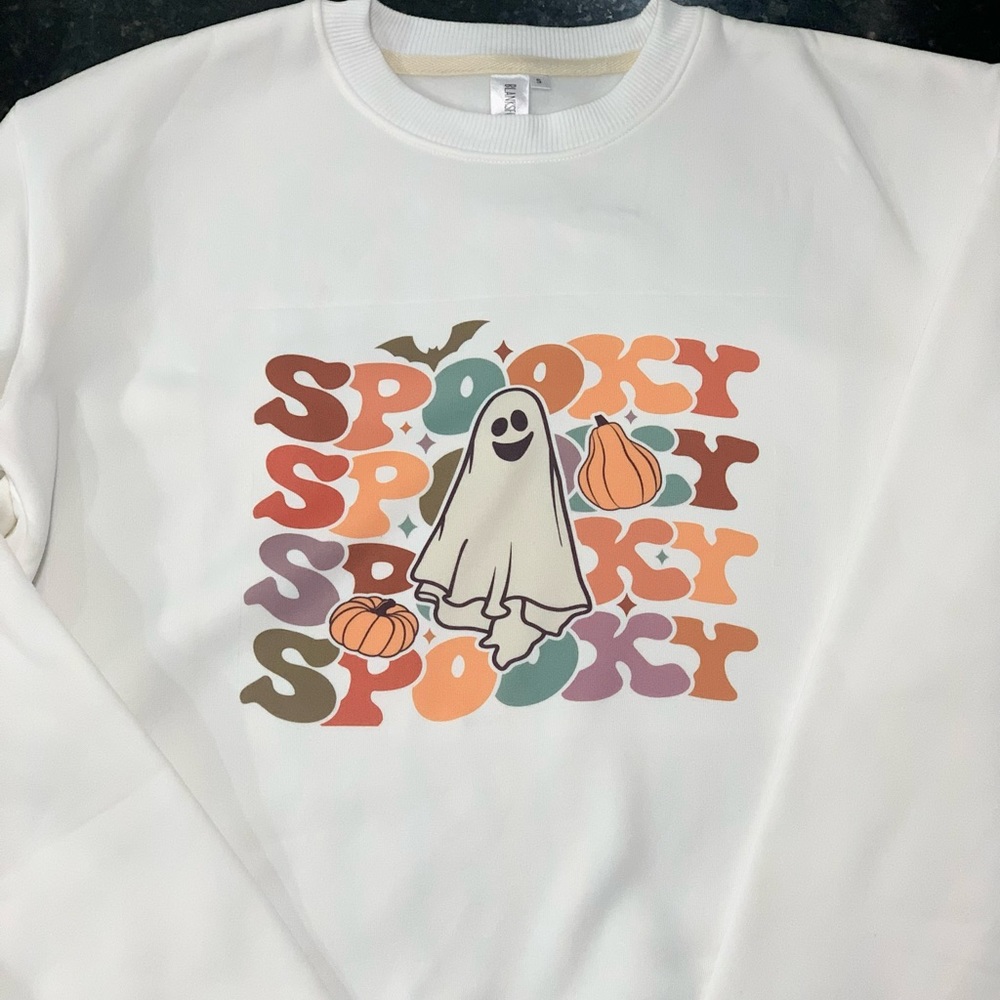 Women’s Halloween Sweatshirt 🎃👻
